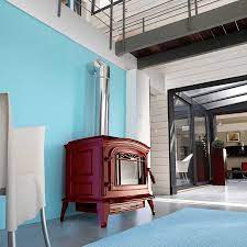 Купить Печь-камин Invicta Bradford белая эмаль в интерьере чугунная в Бресте в Бресте