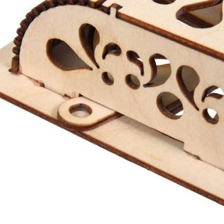 Вентиляционная задвижка резная в Бресте