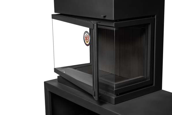 Камин МАДРИД на дровнике Гигант слева черный\белый шамот в Бресте