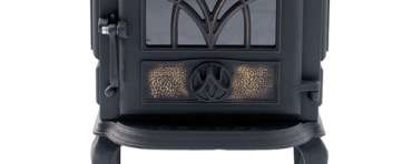 Чугунный камин со стеклом Сибирь 7 фото в интерьере в Бресте