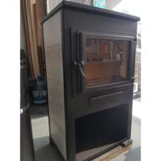 Стальной печь-камин в интерьере ЭТНА (Панорама) с плитой и ТО Амазонка бай фото в Бресте