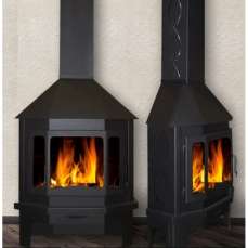 Стальной недорогой камин Бавария Мюнхен с большим стеклом фото в интерьере в Бресте