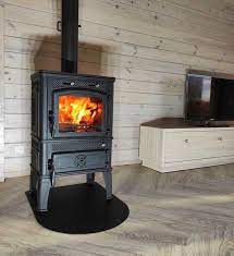 Печь-камин чугунный FireWay Dacha в интерьере чёрный Амазонка бай фото в Бресте