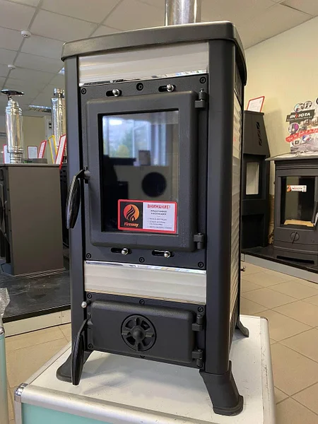 Печь-камин чугунный FireWay Klemens в интерьере Амазонка бай фото в Бресте