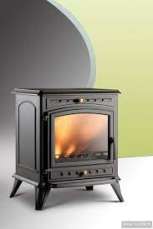 Печь-камин чугунный Invicta Altea в интерьере Амазонка бай фото в Бресте
