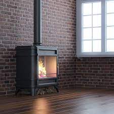 Печь-камин Invicta Siam в интерьере Амазонка бай фото в Бресте